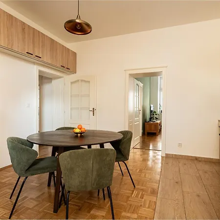 Lejlighed Spacious Flat With Courtyard Košice