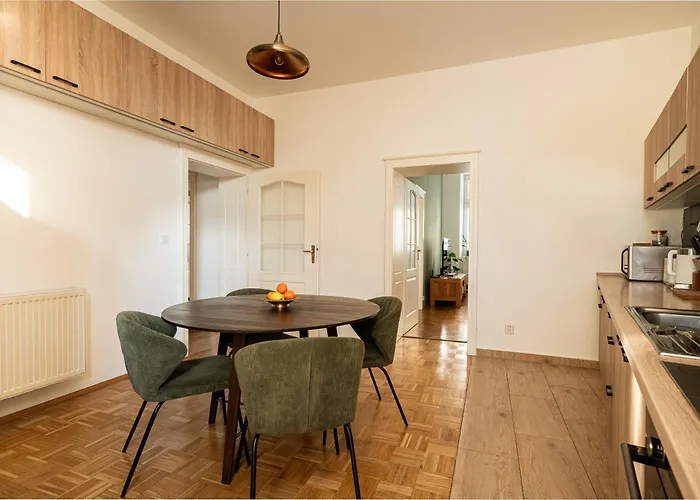 Appartamento Spacious Flat With Courtyard Košice